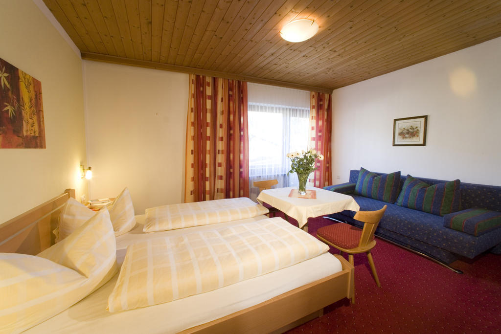 Gaestehaus Regina Uderns Δωμάτιο φωτογραφία